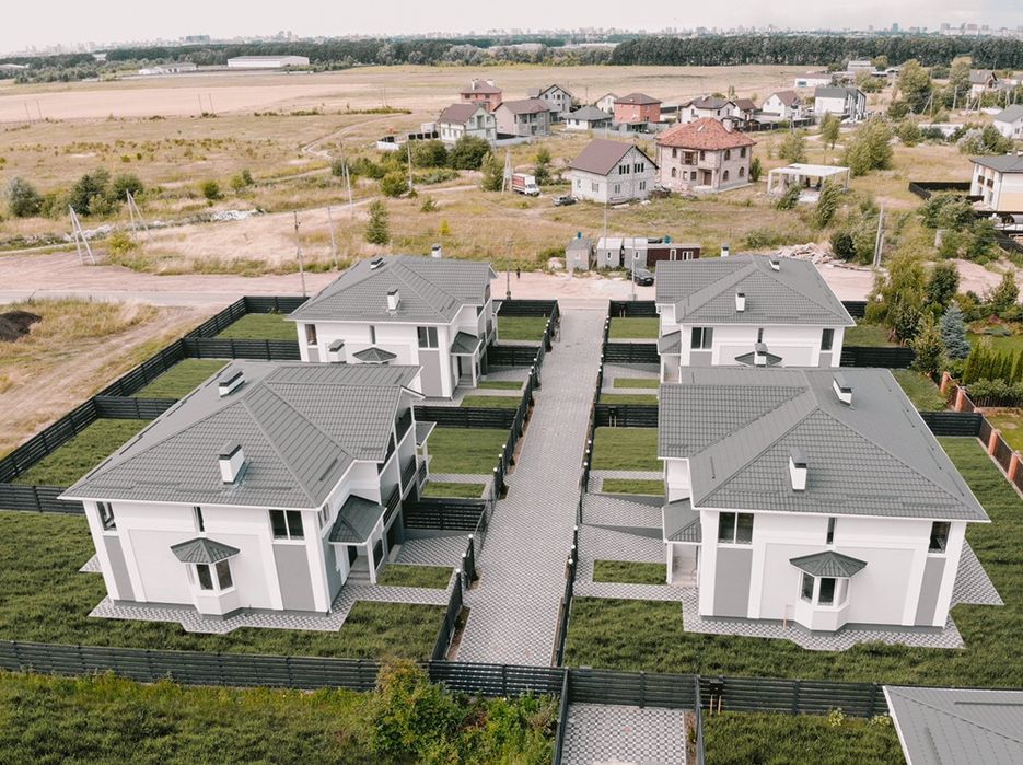 Купити Готовий дуплекс під Києвом! Метро Теремки!