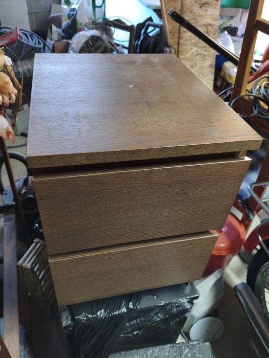 Mesas de cabeceira e cómoda