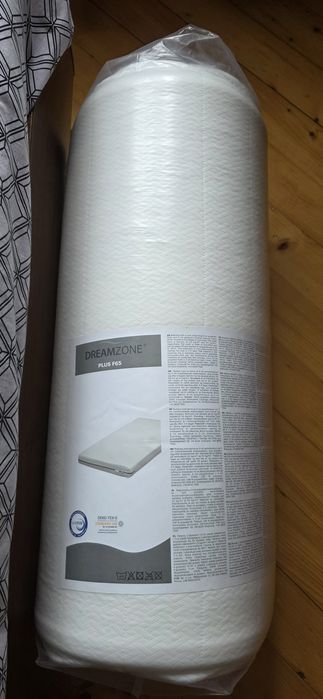 Срочно Матрас Dreamzone plus F65 новый