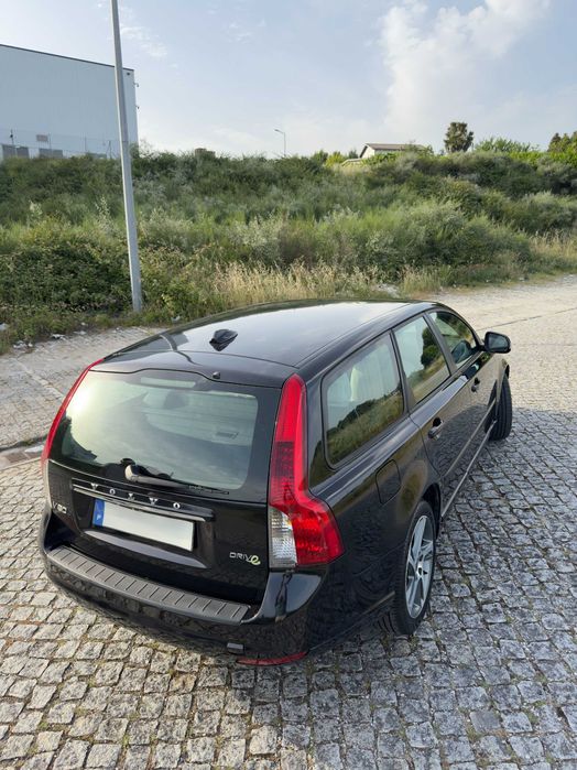 Volvo V50 D2 2012