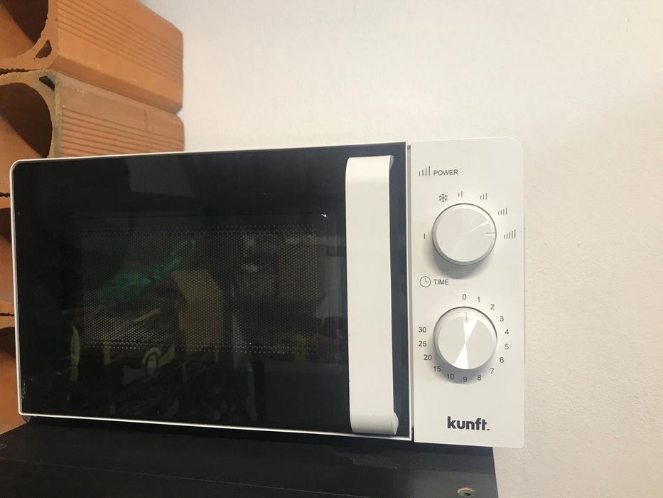 Microondas quase novo