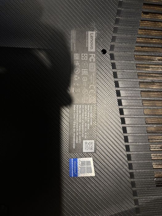 Dolny panel Lenovo Y520-15IKBN uzywany