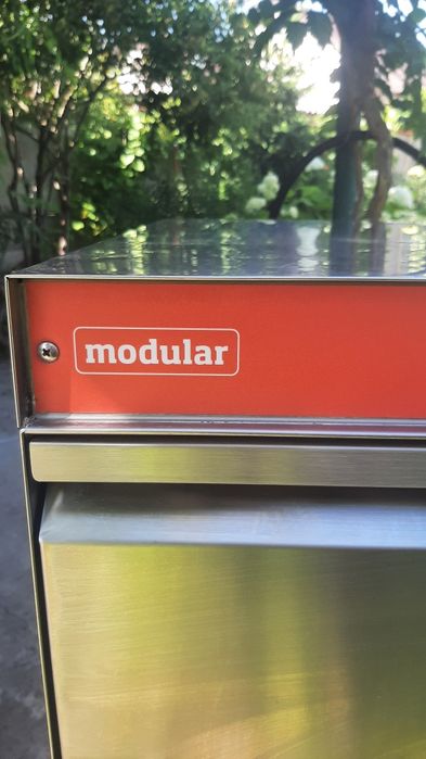 Профессиональная посудомоечная машина