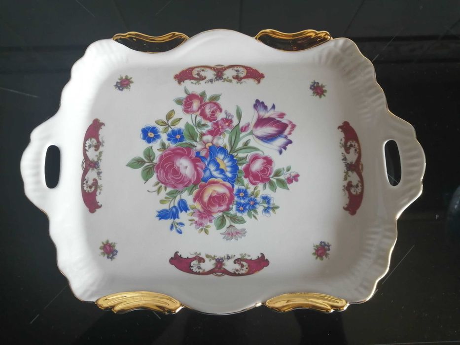 Serviço de bolo T. Limoges novo, com travessa, espátula e 6 garfos