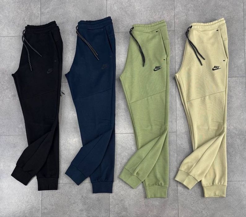 Штани Nike Tech Fleece чорні чоловічі штани найк теч фліс чорні