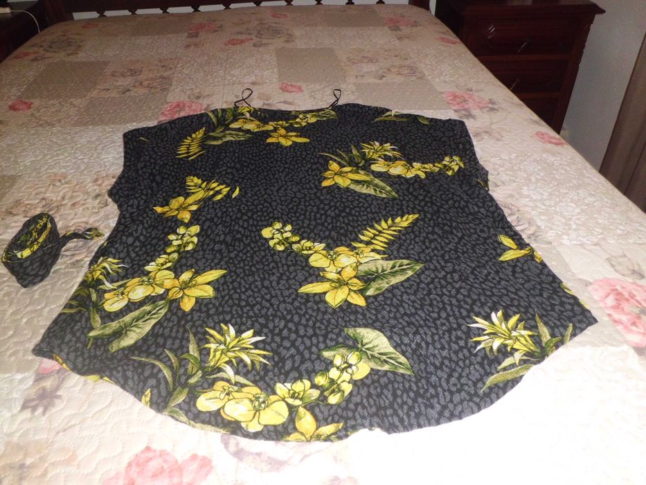 Blusa  Preta e Amarela com Cinto