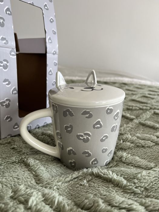 Caneca com tampa cinza e branca436680887276021761