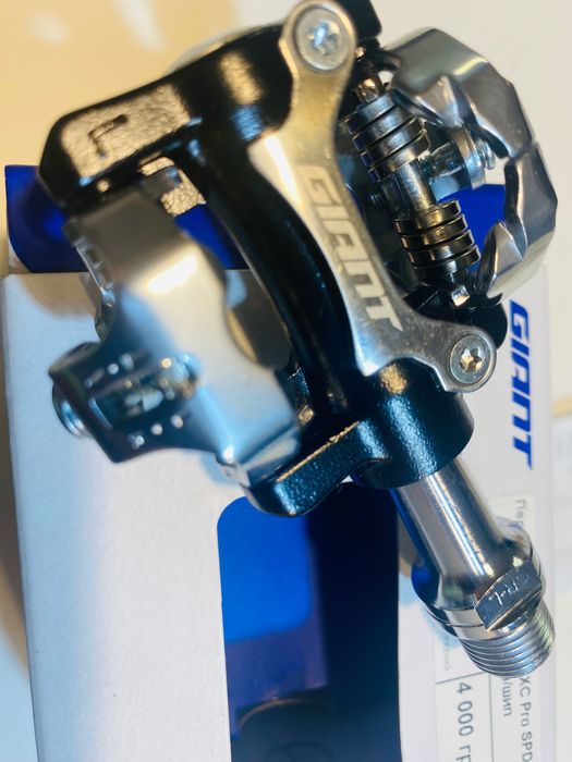 Педалі МТБ Giant  XC PRO контакти