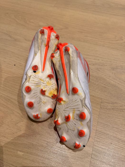 Korki do gry Puma Ultra rozmiar 34