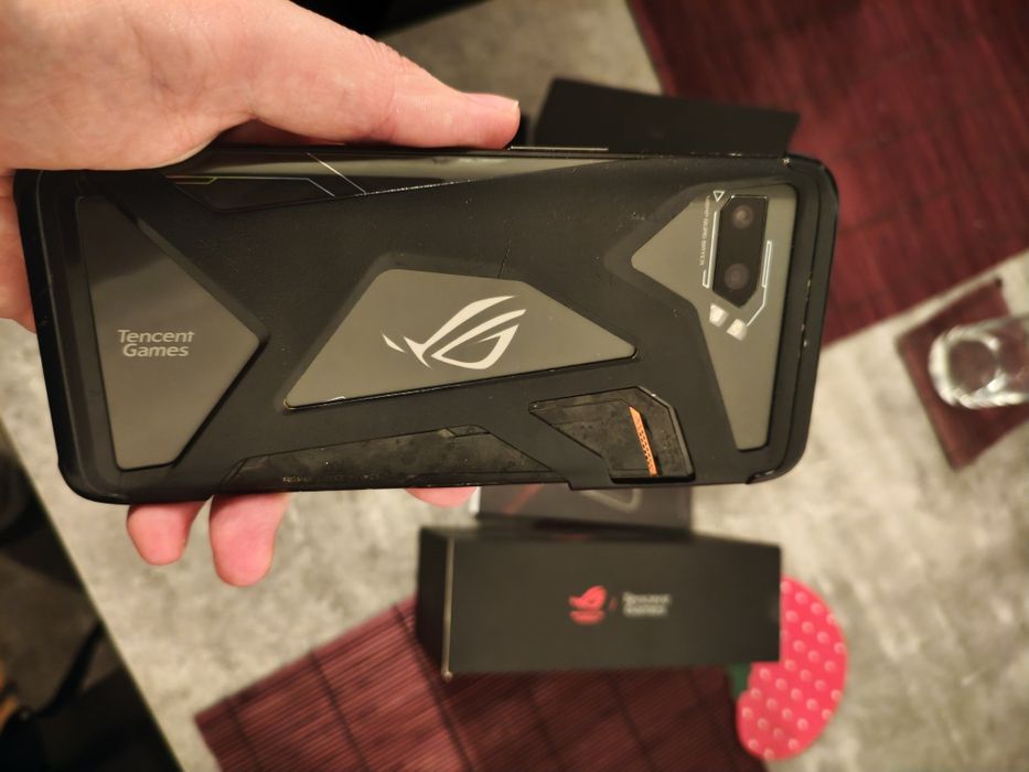 Telefone ASUS rog phone II 2