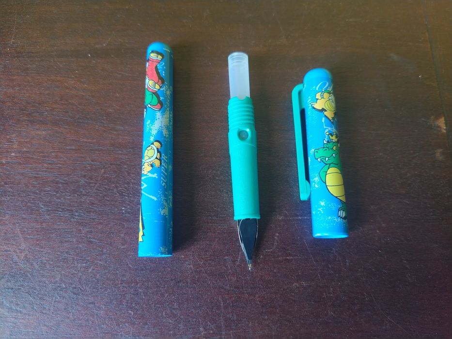 Antiga caneta Super Mario Bros.