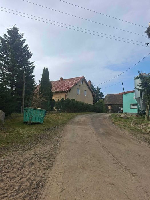 Sprzedam 49 ha gruntów rolnych z budynkami gospodarczymi
