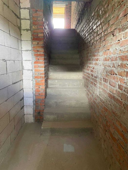 Терміновий Продаж 3 поверхового таунхауса , 164 кв. м, 3 кімнати Центр