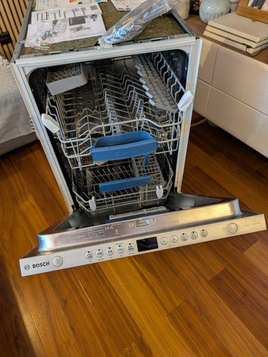 Zmywarka Bosch 45cm SuperSilence do zabudowy + pełny komplet montażowy