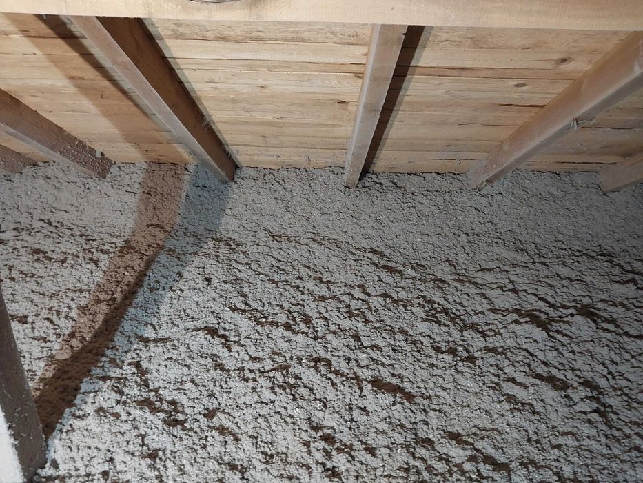 Izolacja pianą PUR i celulozą Mazowieckie – ocieplanie poddaszy | NPUR
