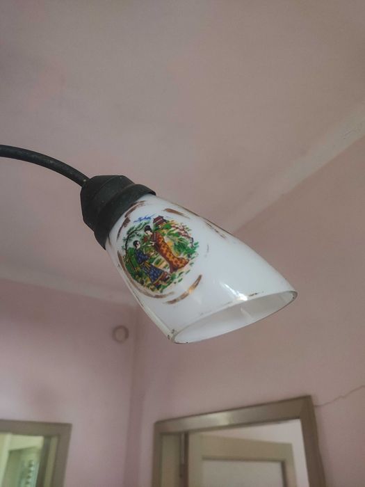 Candeeiro de tecto antigo