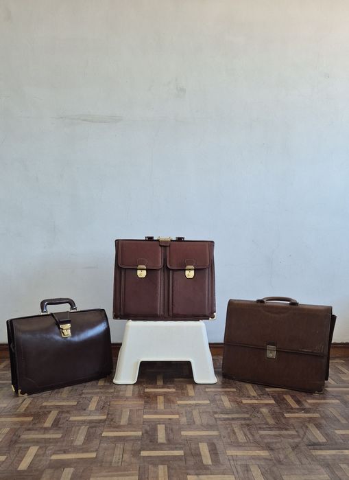 Pastas antigas/vintage em pele