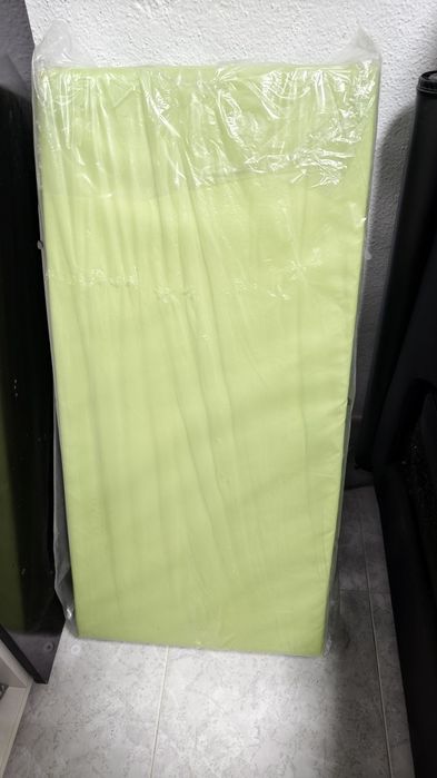 IKEA PLUFSIG Colchão ginástica dobrável
Colchão ginástica dobrável