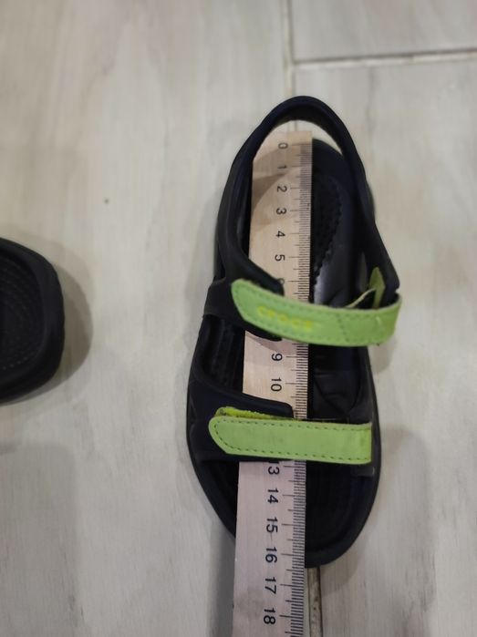 Сандалии Crocs C9