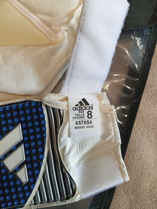 вратарские перчатки puma adidas
