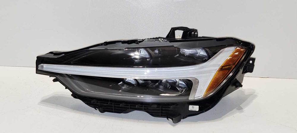 Reflektor lewy full led Volvo XC60 lift 21- USA