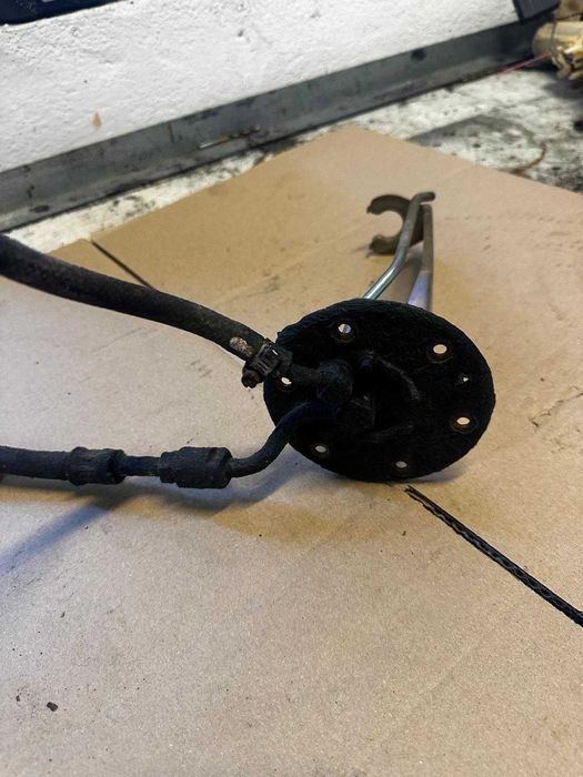 stelaż pompy paliwa suzuki vitara 1.6 8v 16v 88-98r