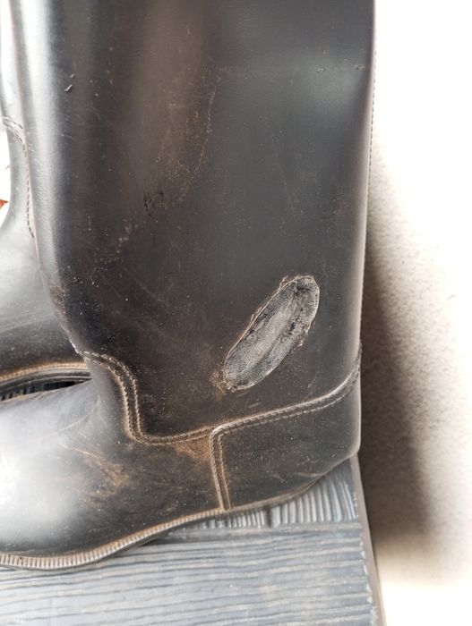 Kalosze damskie / dziewczęce, 4 pary, rozmiary 34, 35, 36 i 38.