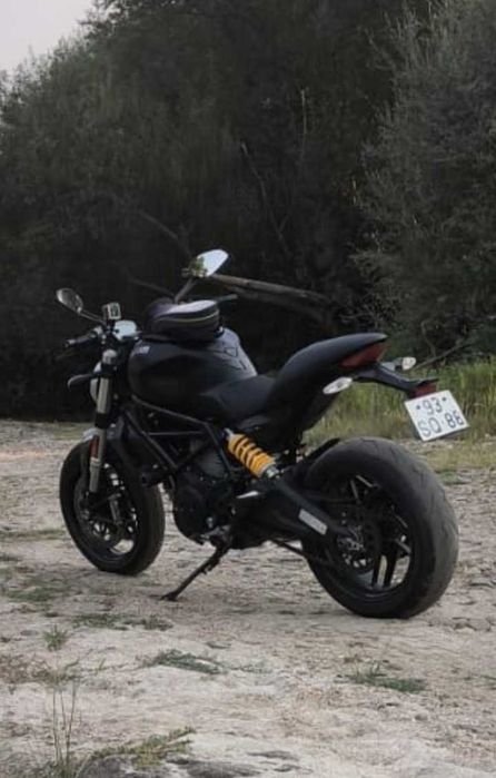 Mota Ducati Monster