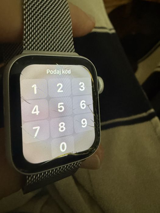 WATCH APPLE serii 6 używany