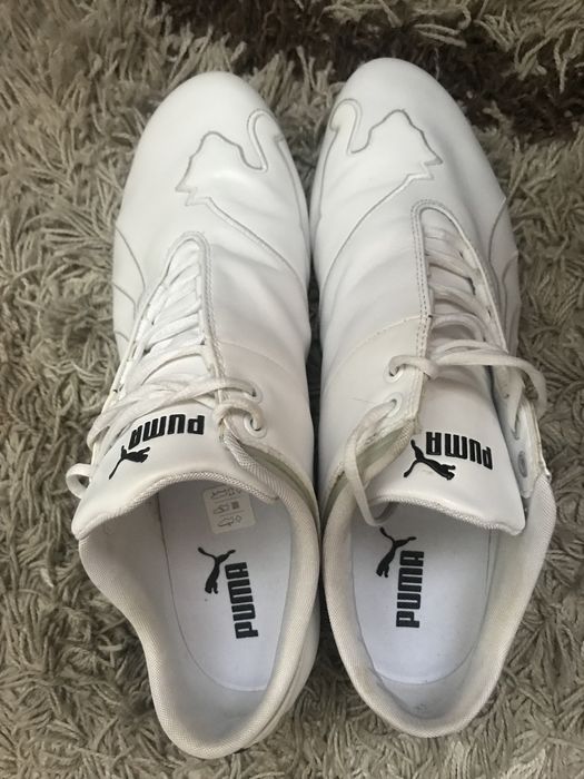 Кросівки чоловічі