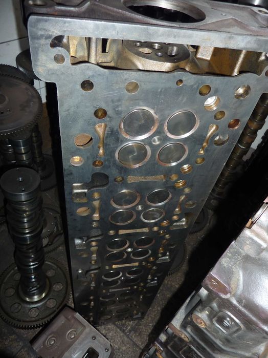 Głowica Mercedes Actros MP4 OM471 470  472  om 473  oraz inne  części