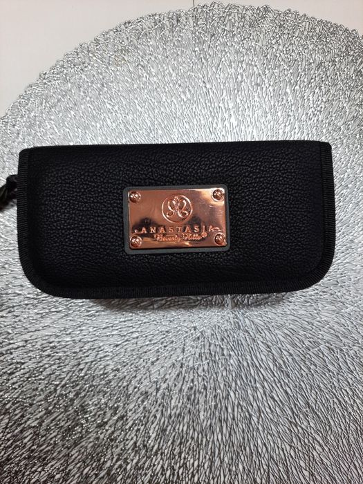 Zestaw do brwi. Anastazja. Nowy