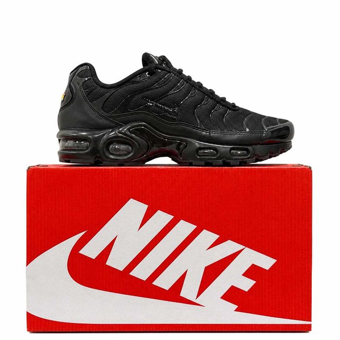 Кроссовки женские Nike Air Max Plus Triple Black 604133-050 Найк Аир Макс ТН Size 36