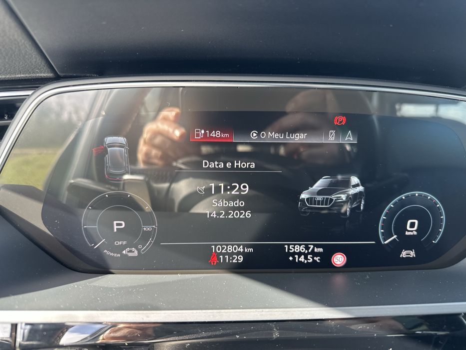 Audi etron 50 quattro