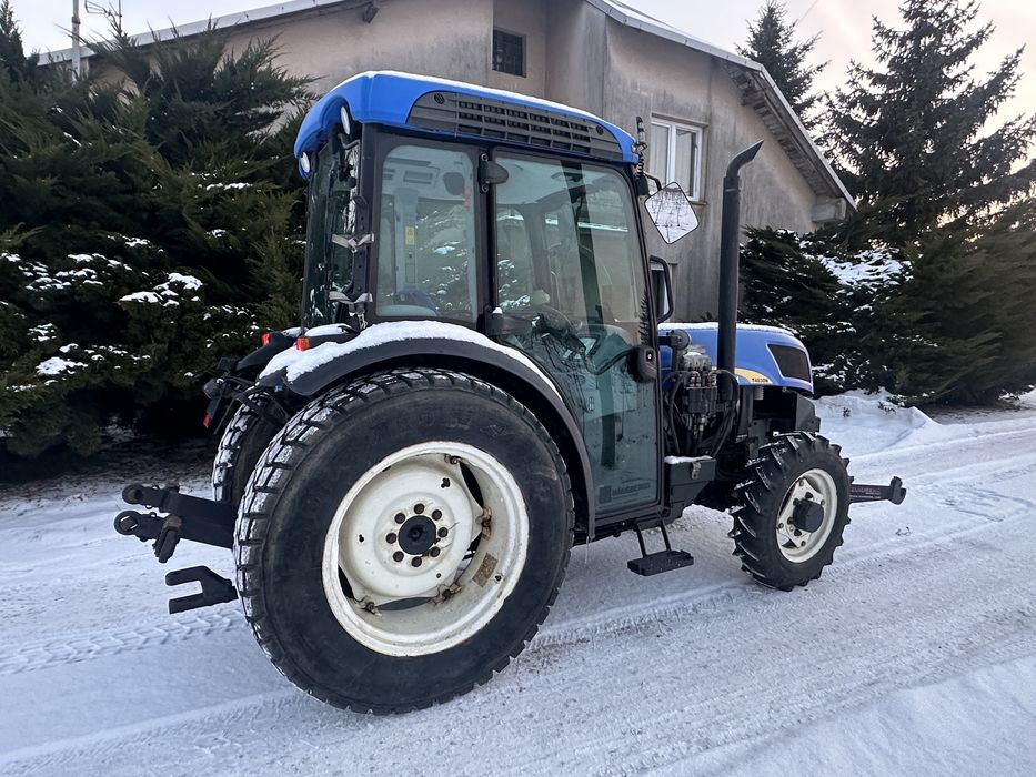 Ciągnik sadowniczy New Holland T4030N  TUZ  EHR