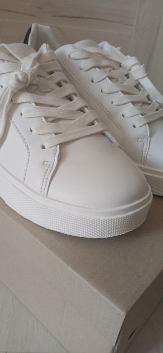 Białe sneakersy buty sportowe rozmiar 41 Yourturn Nowe