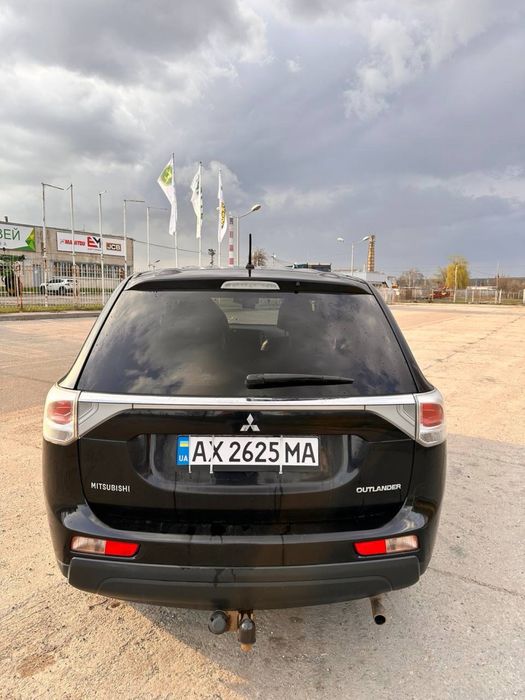 mitsubishi outlander 3
