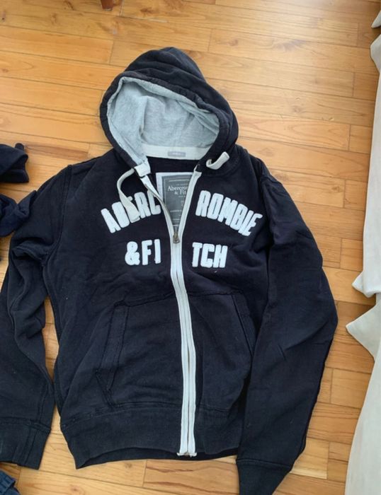 Roupa de homem. Calças carhartt, levis e casacos gg e abercrombie & fitch