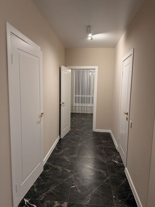 VP Продаж сучасної 1-кімнатної квартири в новобудові, укомплектована