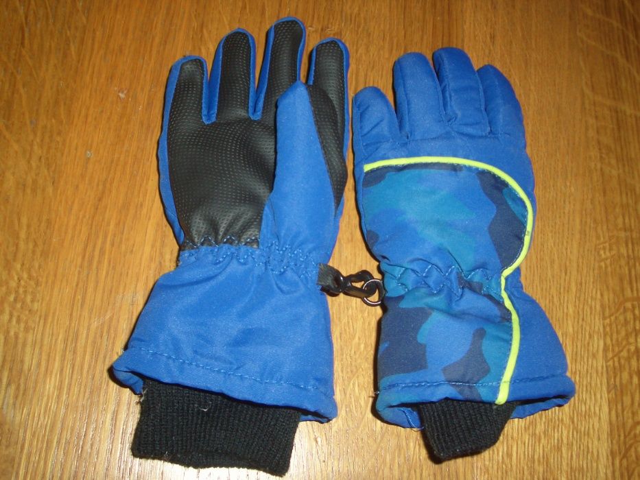 Детские перчатки Kids и варежки Warm