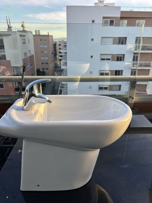 Bidé ROCA completo torneira mais esgoto