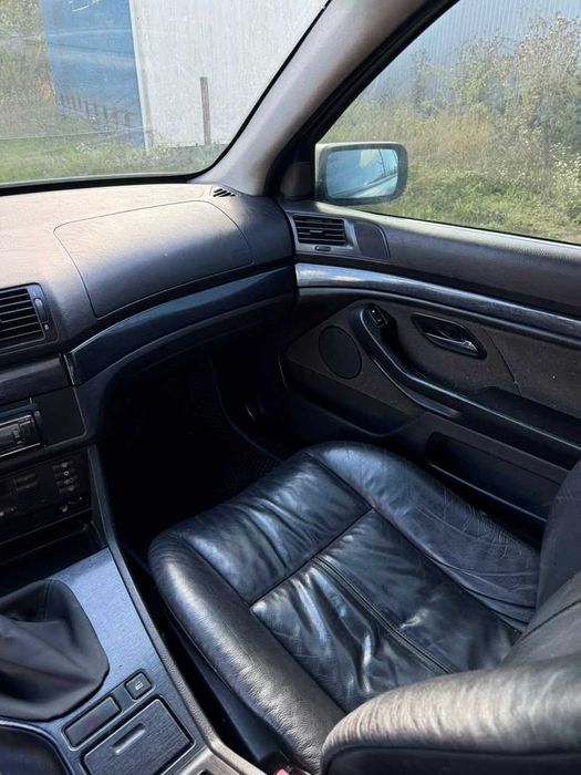 Продам BMW E39 2.8  1998 року