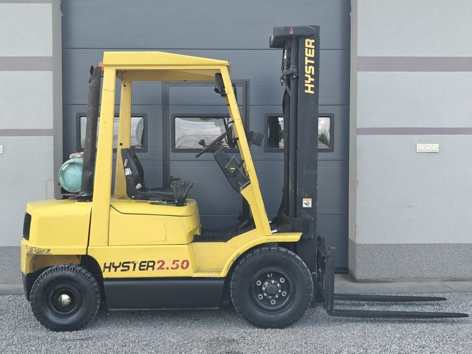 Wózek Hyster H2.5 XMX 2.5T Triplex 5.5m Opony Pompowane Wolny skok 4 sekcje