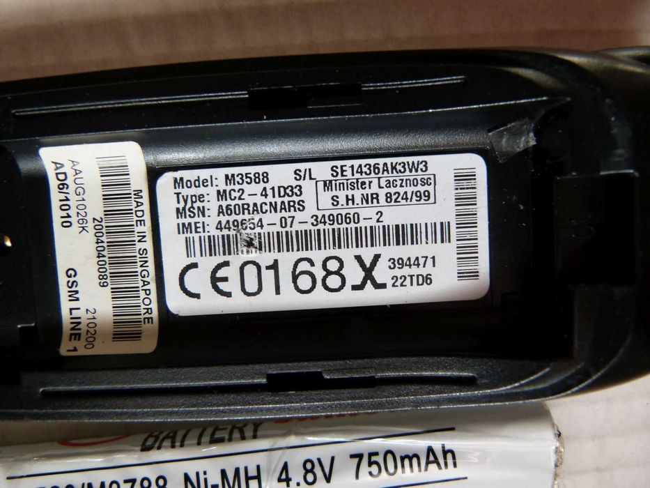 Telefon komórkowy Motorola M3588 nie uruchamia s