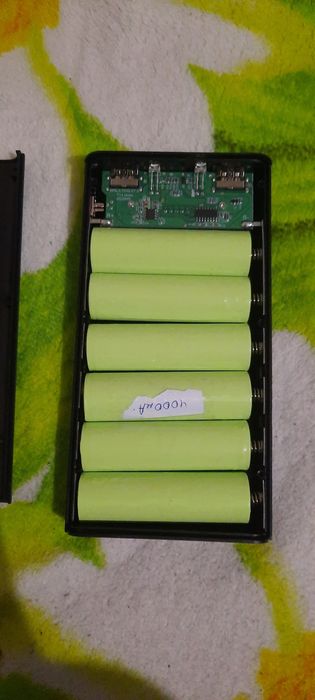 Повербанк 6х21700