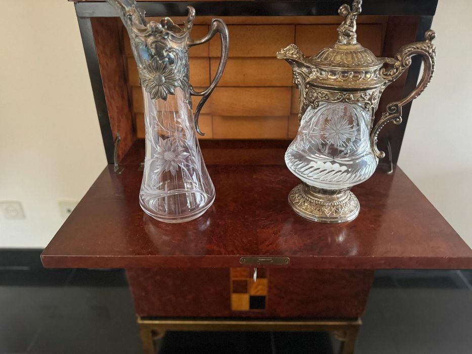 Canecas de cristal e casquinha topazio