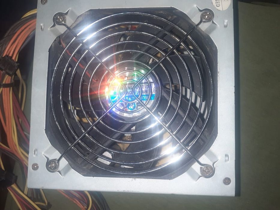 Блок живлення для пк