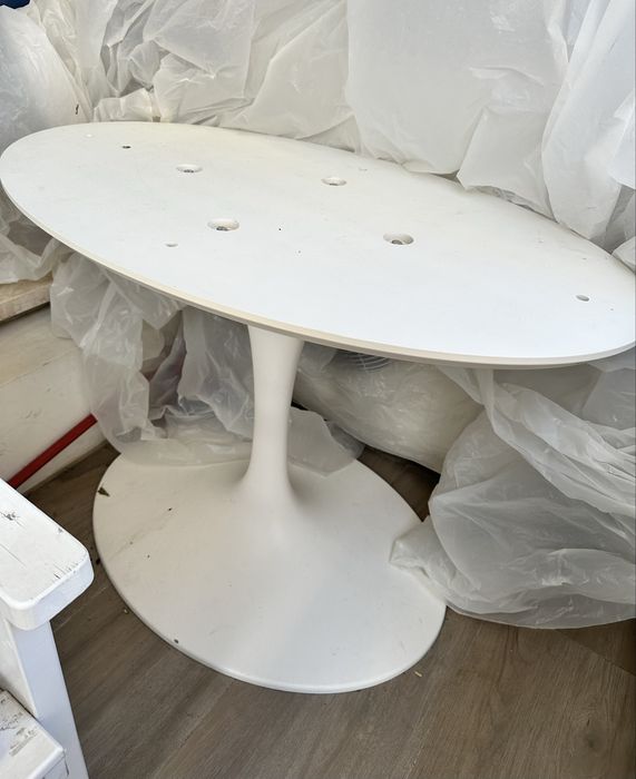 Mesa tulip oval saarinen