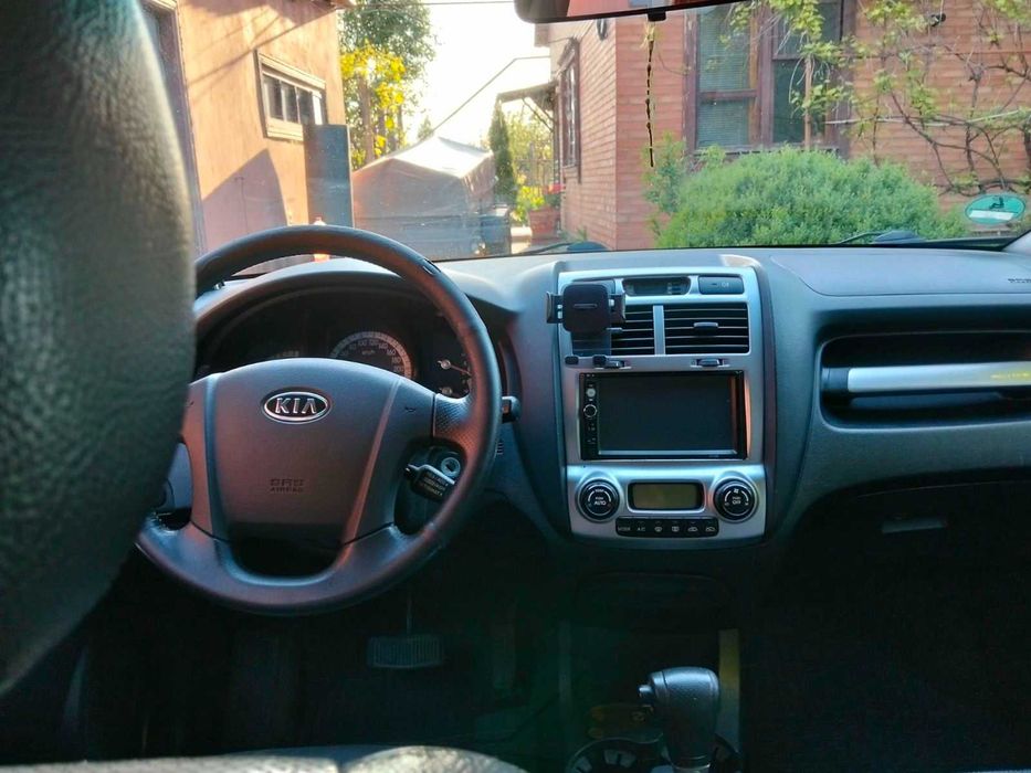 Продам Kia Sportage 2007
