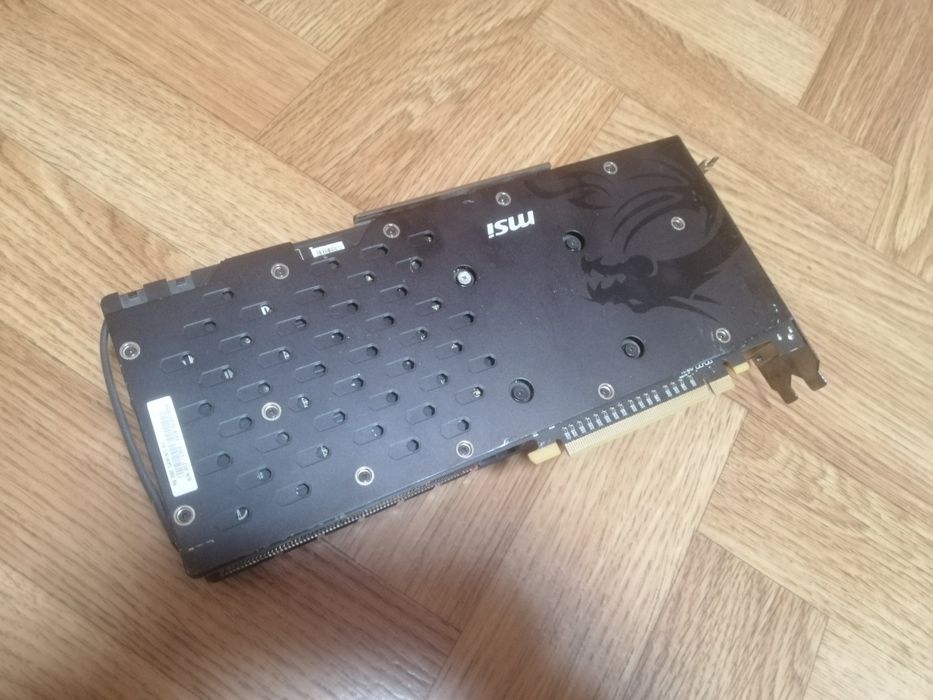 Відеокарта R9 390 gaming 8gb